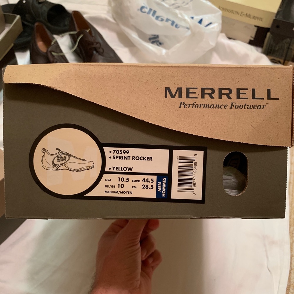 Merrel - Picture 4 of 4